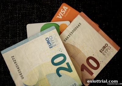 电子游艺试玩视角：PokerStars数字货币充值审核深度解析与合规指南