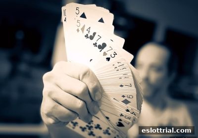 电子游艺试玩德州扑克：心理战案例深度拆解与实战运用