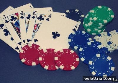 电子游艺试玩｜牌九与百家乐局面深度解析：从基础策略到趋势预判